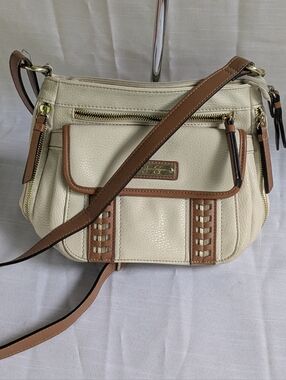 Jessica Simpson cream and brown crossbody bag. 